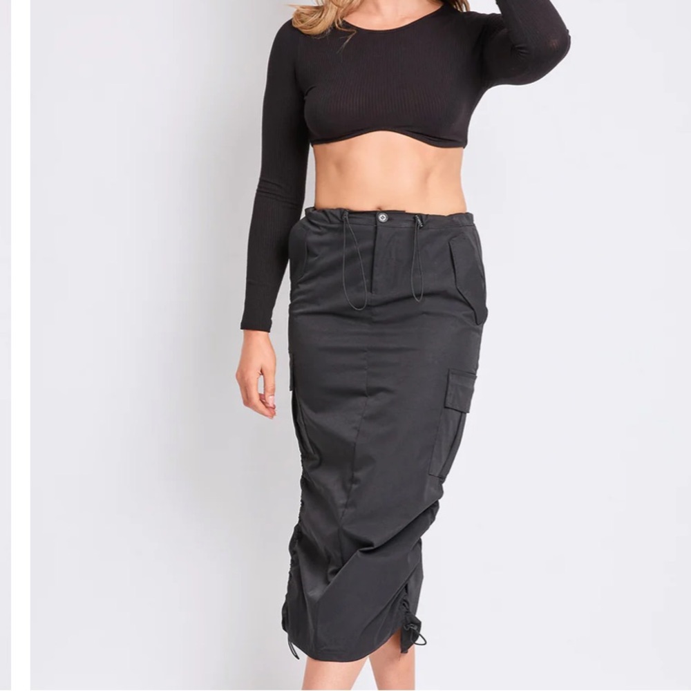 NWOT Lightweight Cargo Parachute Skirt with Pockets, Bungee Ties at Waist, Hem - Picture 12 of 13